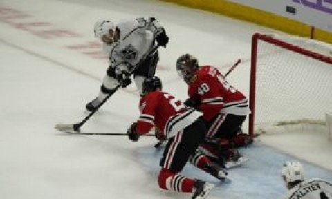 Jonathan Toews Scores OT Winner for Blackhawks vs. Kings