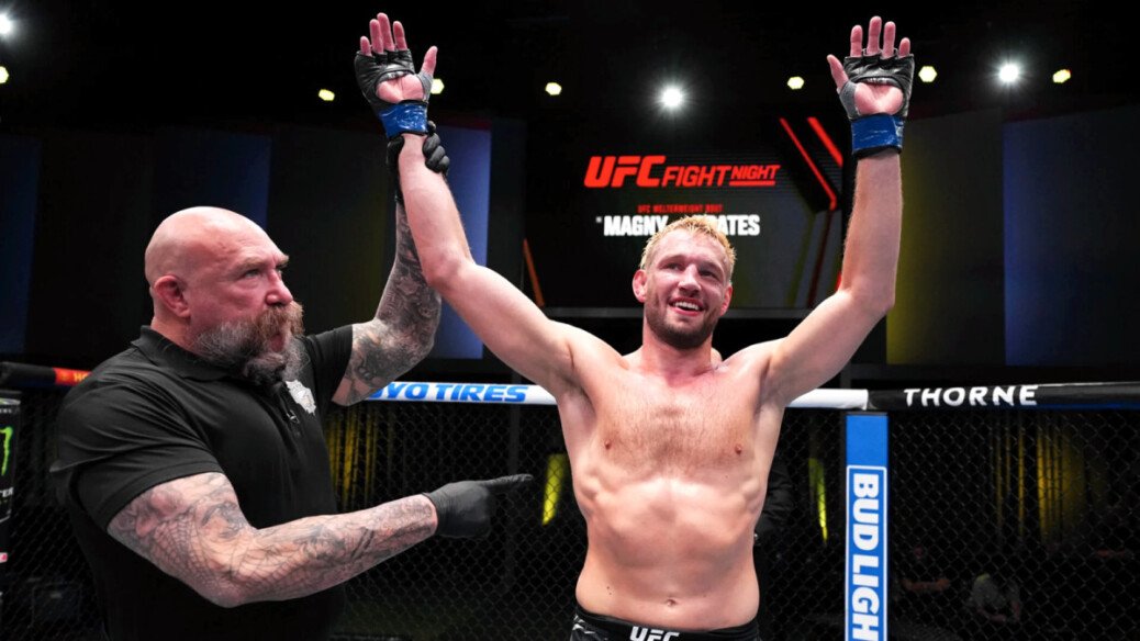 Reinier de Ridder stops Bo Nickal in UFC Des Moines co-main event