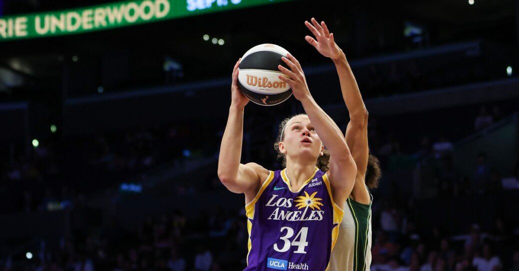Los Angeles Sparks waive newly-signed guard after three days