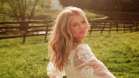 Anne Wilson Says Opening for Morgan Wallen Is a Chance to Share Jesus with Thousands