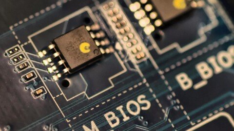 How PC makers exploited BIOS copyright strings to unlock trial software during the Windows 95 era