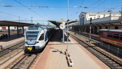 Hungarian state railways and government pleased: “Only” 2,800 trains delayed in the past three weeks