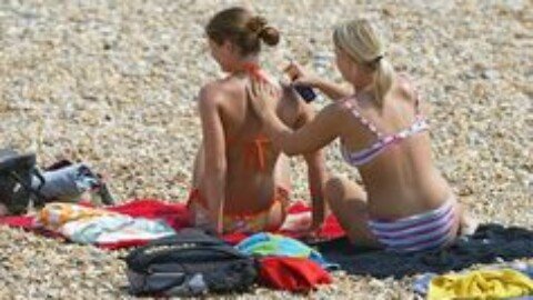When will UK heatwave end as 34C scorcher sparks ‘stay indoors’ health alerts
