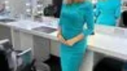 Kate Garraway’s ‘fabulous’ and slimming GMB midi dress is now £30 down from £100 in major sale