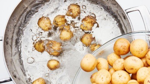 How to Boil Potatoes Perfectly: Timing and Salting Secrets