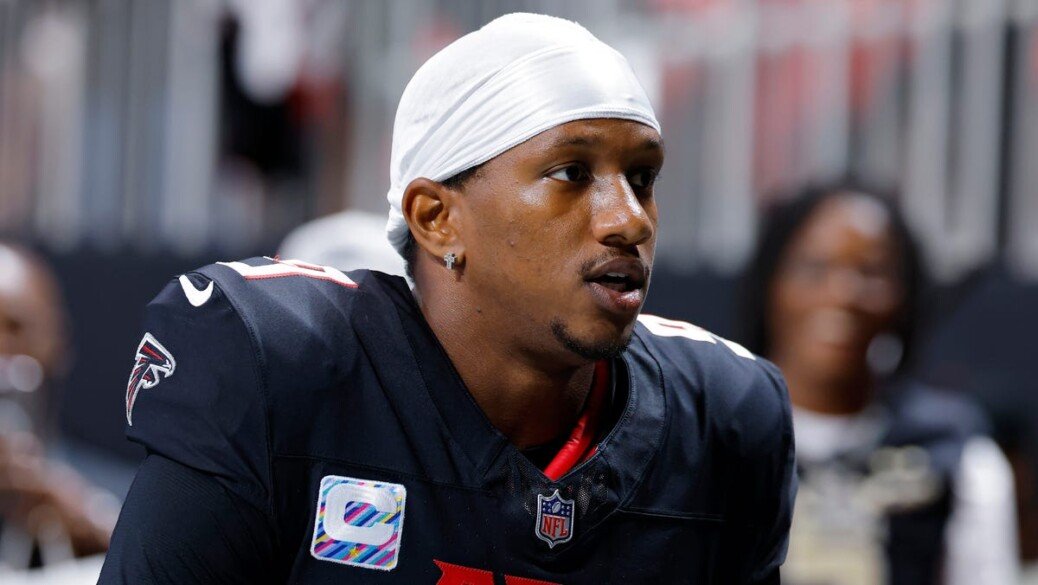 Does having an early bye week hurt Falcons’ playoff chances?