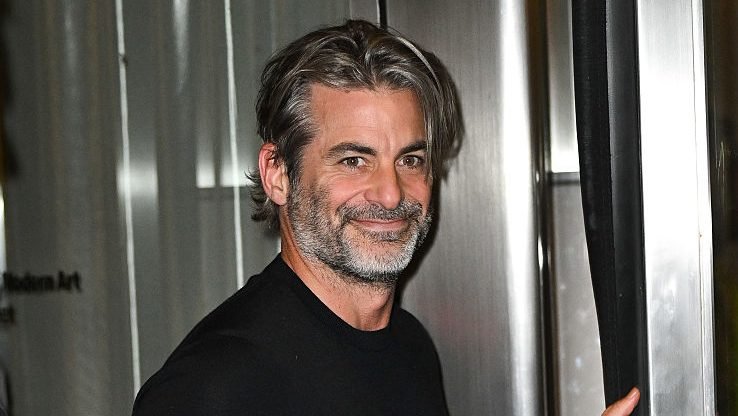 Who Is Jim Curtis? 5 Facts to Know About Jennifer Aniston’s Boyfriend, From Age to Career & More